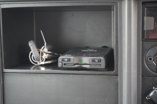 いすゞ エルフ 小型 冷蔵冷凍バン 2RG-NLR88AN(98651) 34枚目