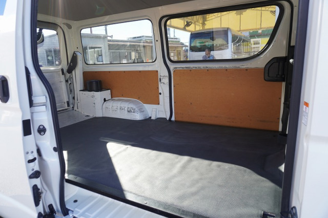 Toyota hiace Small Translation missing: en.item.body_keijou_enum.body_keijou_light_van CBF-TRH200V(98652) 27枚目