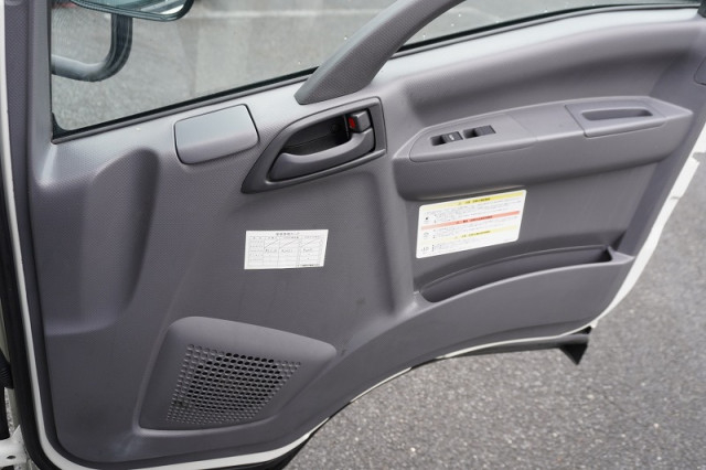 いすゞ エルフ 小型 冷蔵冷凍バン 2RG-NLR88AN(98651) 37枚目