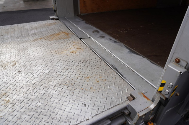 Toyota dyna Small Box body TPG-XZU605(98653) 28枚目