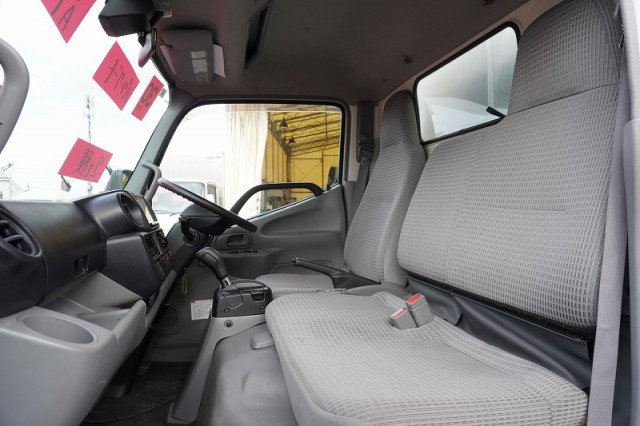 Toyota dyna Small Box body TPG-XZU605(98653) 44枚目