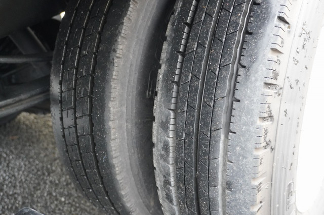 いすゞ エルフ 小型 バン TRG-NMR85AN(98656) 11枚目