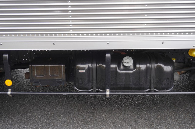 いすゞ エルフ 小型 バン TRG-NMR85AN(98656) 32枚目