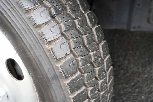 いすゞ エルフ 小型 バン TKG-NPR85AN(98658) 10枚目