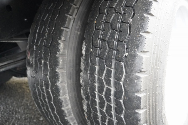 いすゞ エルフ 小型 バン TKG-NPR85AN(98658) 11枚目