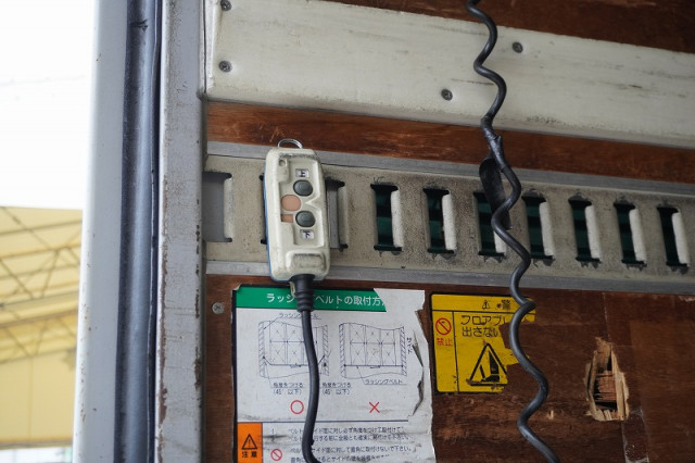 いすゞ エルフ 小型 バン TKG-NPR85AN(98658) 25枚目