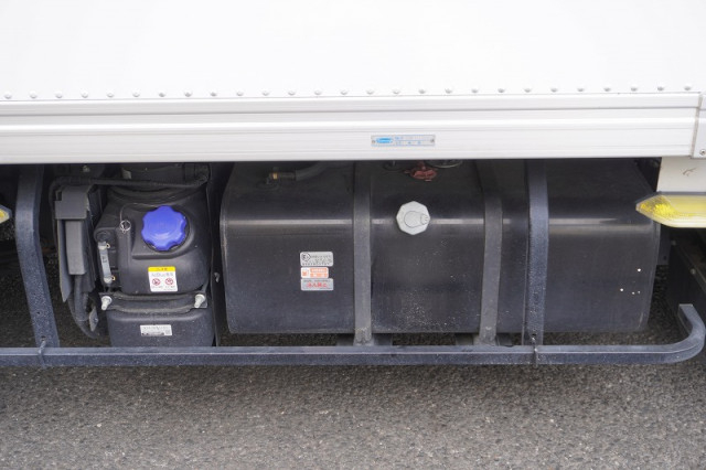いすゞ エルフ 小型 バン 2RG-NMR88AN(98660) 31枚目