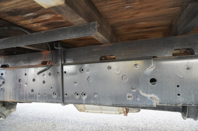 日野 レンジャー 中型 平ボディ（クレーン付） 2KG-FD2ABA(98661) 12枚目