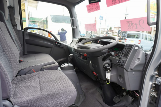 いすゞ エルフ 小型 バン 2RG-NMR88AN(98660) 41枚目