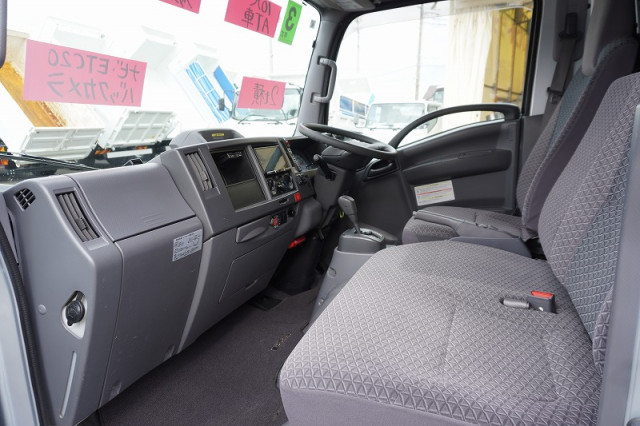 いすゞ エルフ 小型 バン 2RG-NMR88AN(98660) 42枚目