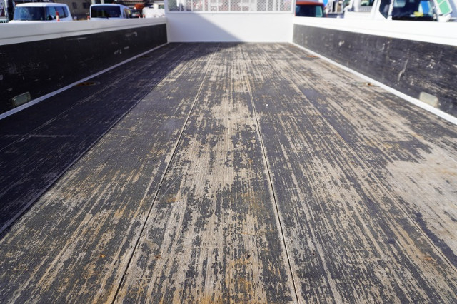 日野 レンジャー 中型 平ボディ（クレーン付） 2KG-FD2ABA(98661) 18枚目