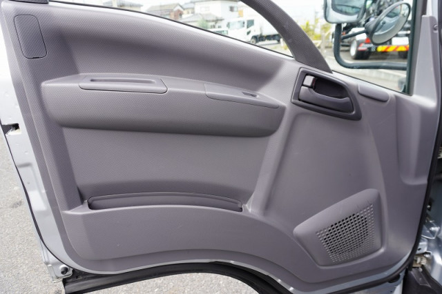 いすゞ エルフ 小型 バン 2RG-NMR88AN(98660) 44枚目