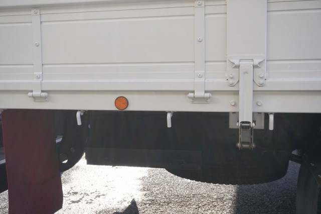 日野 レンジャー 中型 平ボディ（クレーン付） 2KG-FD2ABA(98661) 21枚目