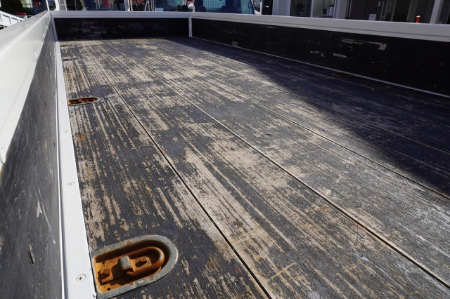 日野 レンジャー 中型 平ボディ（クレーン付） 2KG-FD2ABA(98661) 22枚目