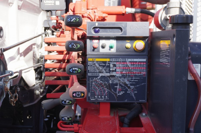 日野 レンジャー 中型 平ボディ（クレーン付） 2KG-FD2ABA(98661) 31枚目