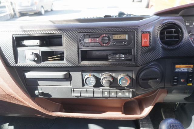 日野 レンジャー 中型 平ボディ（クレーン付） 2KG-FD2ABA(98661) 35枚目