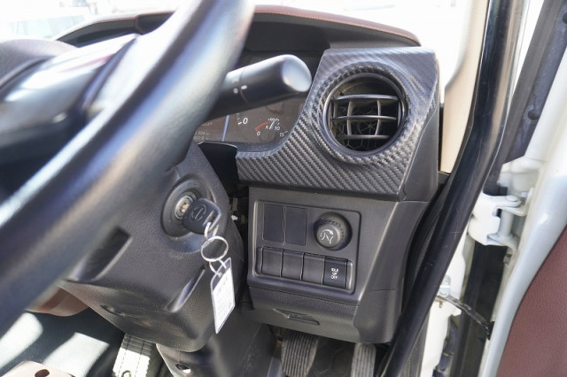 日野 レンジャー 中型 平ボディ（クレーン付） 2KG-FD2ABA(98661) 37枚目