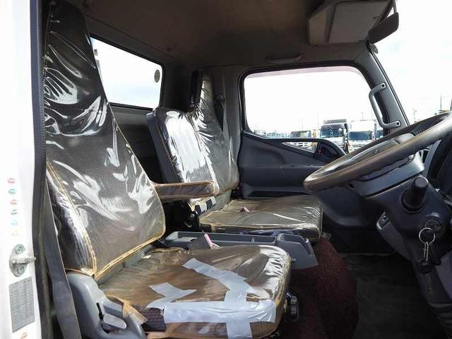 三菱ふそう キャンター 小型 平ボディ（クレーン付） *********(98702) 65枚目