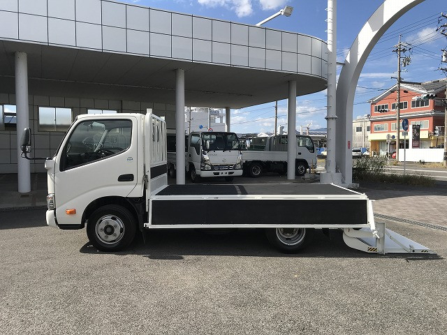 トヨタ トヨエース 小型 平ボディ TPG-XZC605(113667) 14枚目