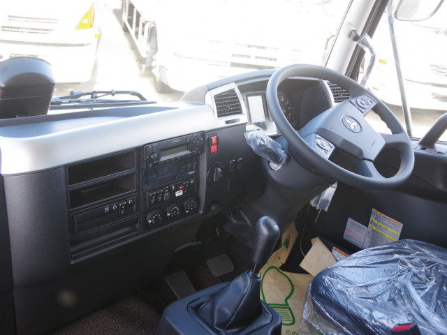 三菱ふそう ファイター 中型 冷蔵冷凍バン 2KG-FK65F(98784) 26枚目