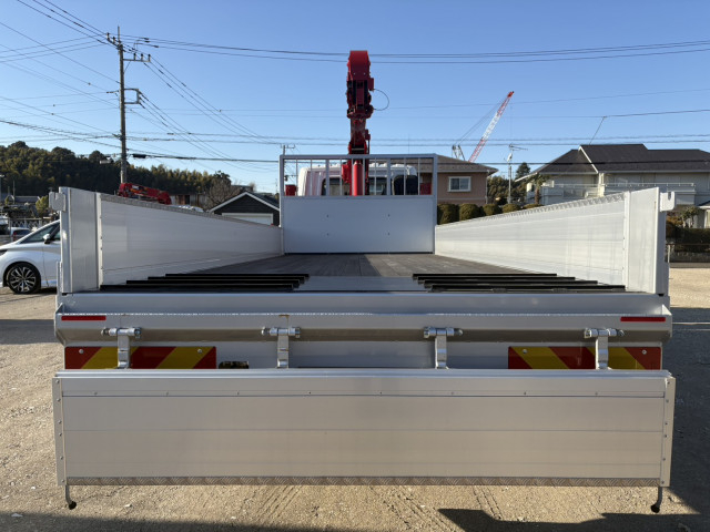 三菱ふそう ファイター 増トン 平ボディ（クレーン付） 2KG-FK62FZ(98786) 9枚目