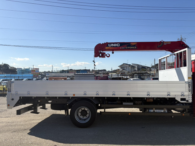 三菱ふそう ファイター 増トン 平ボディ（クレーン付） 2KG-FK62FZ(98789) 6枚目