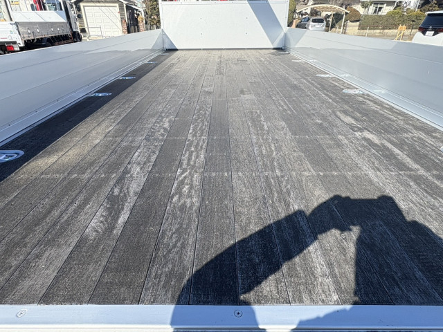 三菱ふそう ファイター 増トン 平ボディ（クレーン付） 2KG-FK62FZ(98789) 12枚目