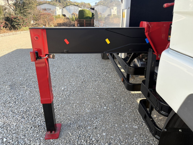 三菱ふそう ファイター 増トン 平ボディ（クレーン付） 2KG-FK62FZ(98790) 16枚目