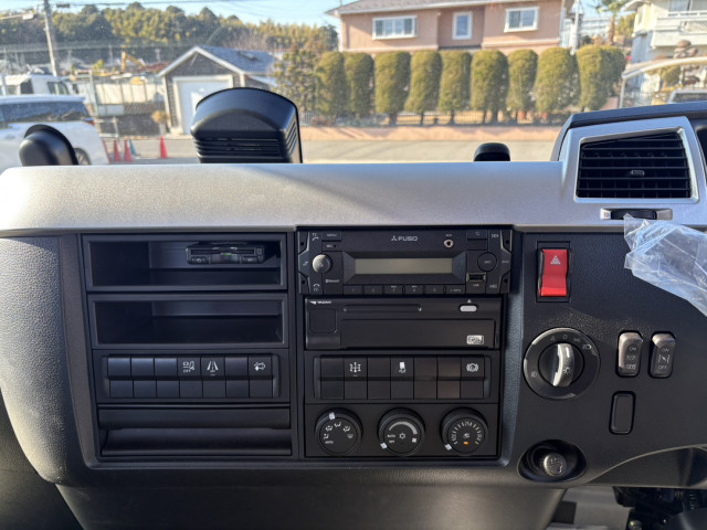 三菱ふそう ファイター 増トン 平ボディ（クレーン付） 2KG-FK62FZ(98790) 30枚目