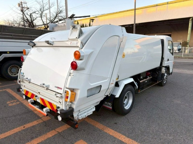 三菱ふそう キャンター 小型 塵芥車（プレス式） 2PG-FEB90(98795) 3枚目