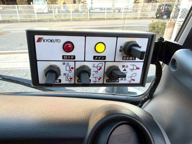 三菱ふそう キャンター 小型 塵芥車（プレス式） 2PG-FEB90(98795) 31枚目