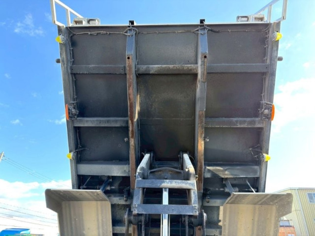 Isuzu giga Large Soil dump 2PG-CXZ77CT(98798) 15枚目