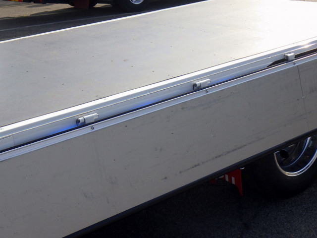 いすゞ エルフ 小型 平ボディ 2RG-NHS88A(98800) 9枚目