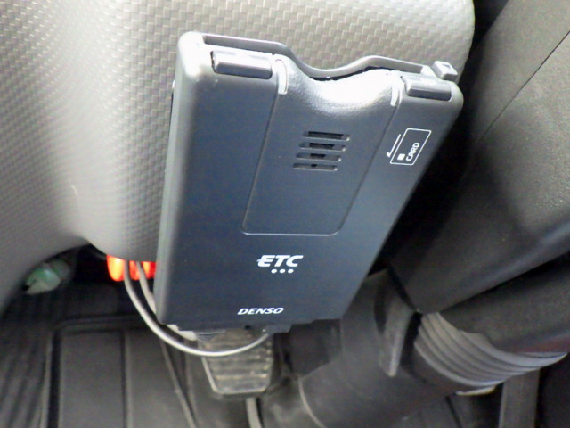 いすゞ エルフ 小型 平ボディ 2RG-NHS88A(98800) 17枚目