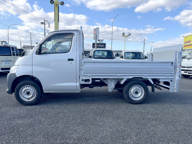 トヨタ タウンエース 小型 平ボディ 5BF-S403U(98801) 3枚目