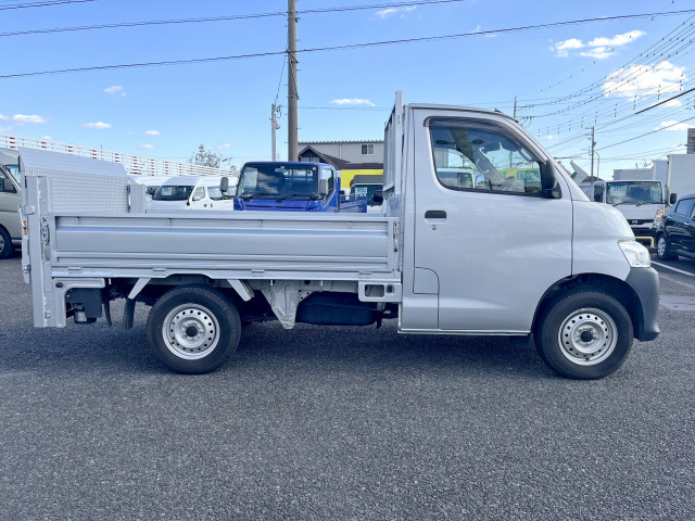 トヨタ タウンエース 小型 平ボディ 5BF-S403U(98801) 4枚目