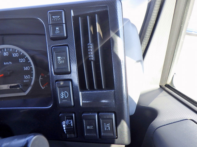 いすゞ エルフ 小型 キャリアカー 2RG-NPR88YN(98802) 20枚目