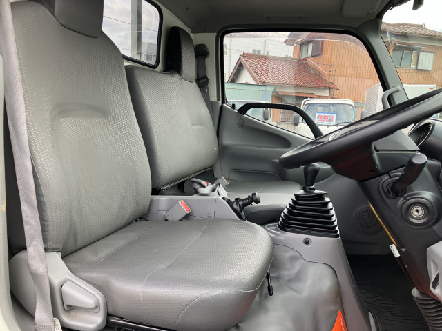 トヨタ ダイナ 小型 平ボディ 2PG-XZC605(98803) 6枚目