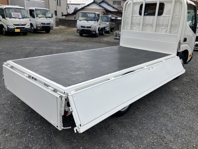 トヨタ ダイナ 小型 平ボディ 2PG-XZC605(98803) 18枚目