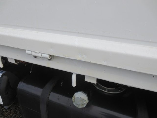 三菱ふそう キャンター 小型 平ボディ 2TG-FBA00(98833) 17枚目
