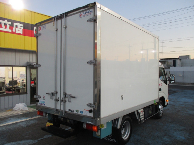 トヨタ ダイナ 小型 冷蔵冷凍バン 2RG-XZC605(98836) 3枚目