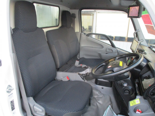 トヨタ ダイナ 小型 冷蔵冷凍バン 2RG-XZC605(98836) 6枚目