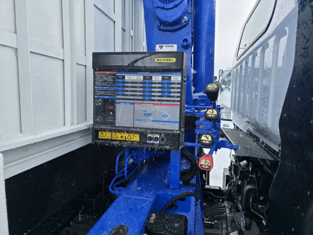 三菱ふそう キャンター 小型 平ボディ（クレーン付） 2PG-FEBS0(98835) 17枚目