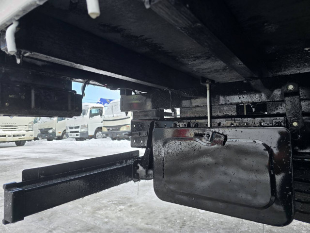 三菱ふそう キャンター 小型 平ボディ（クレーン付） 2PG-FEBS0(98835) 25枚目