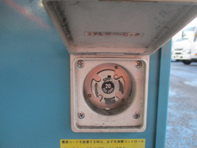 トヨタ ダイナ 小型 冷蔵冷凍バン 2RG-XZC605(98836) 24枚目