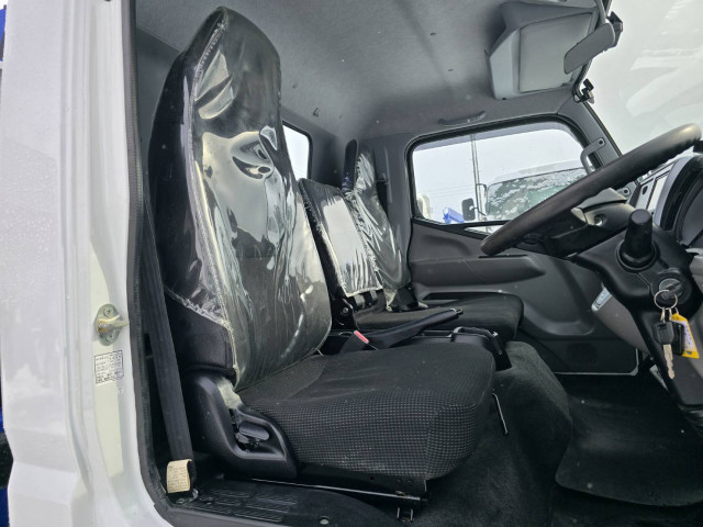 三菱ふそう キャンター 小型 平ボディ（クレーン付） 2PG-FEBS0(98835) 29枚目