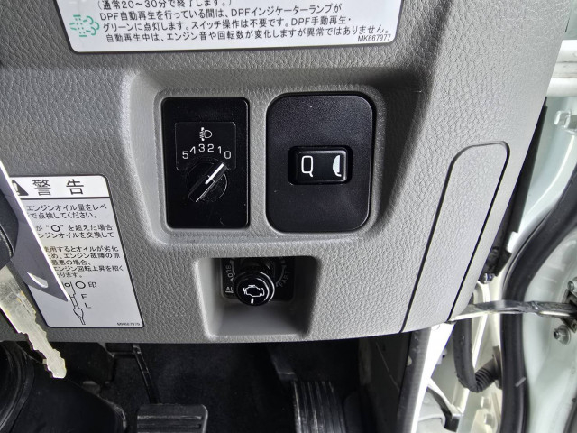 三菱ふそう キャンター 小型 平ボディ（クレーン付） 2PG-FEBS0(98835) 38枚目