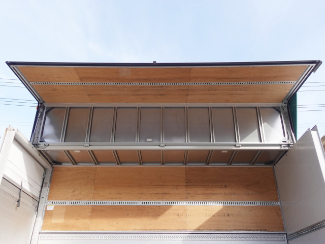 いすゞ フォワード 中型 ウィング 2RG-FRR90T2(98838) 16枚目