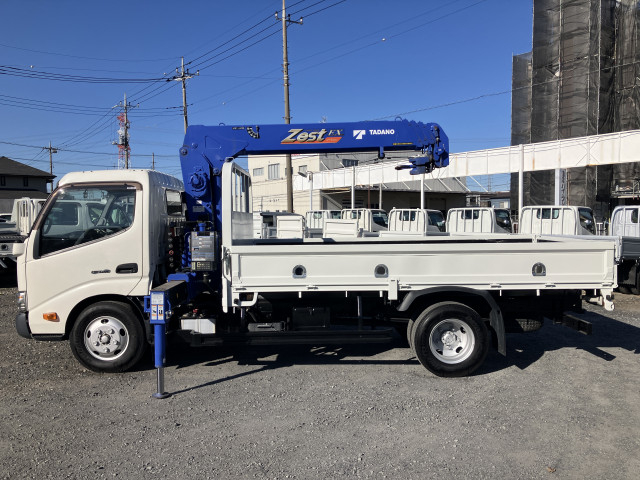 日野 デュトロ 小型 平ボディ（クレーン付） TKG-XZU650M(98837) 48枚目