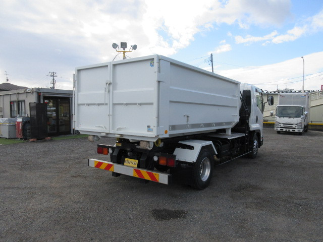 いすゞ フォワード 中型 コンテナ専用車 2RG-FRR90S2(98840) 4枚目